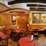 Hotel Logis De La Cloche Obernai