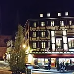 ホテル Logis De La Cloche