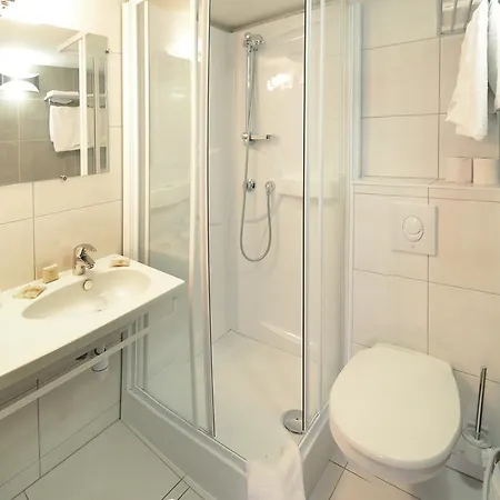 Otel Logis De La Cloche 3*