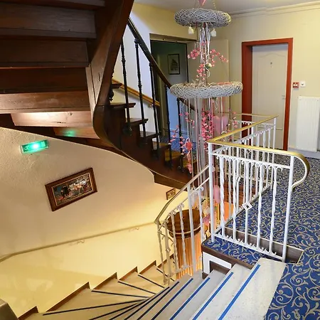 Logis De La Cloche オベルネ