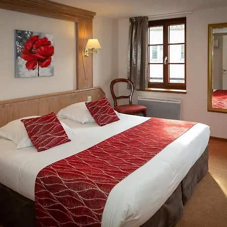 Logis De La Cloche Отель 3*