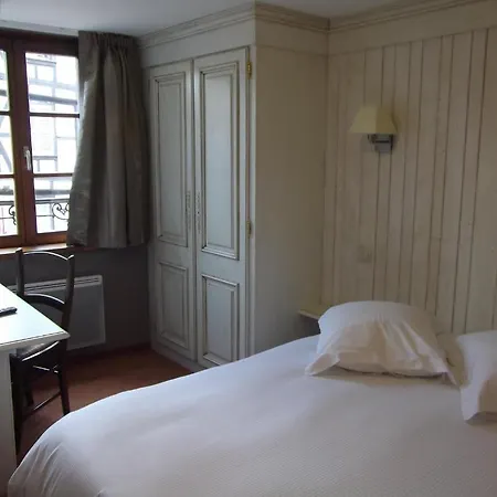 Logis De La Cloche 3* オベルネ