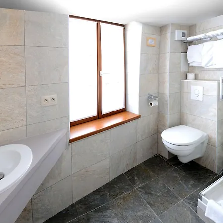 Logis De La Cloche 3*