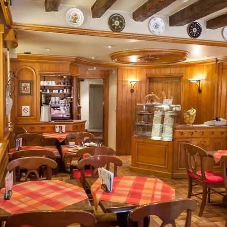 Logis De La Cloche 3* オベルネ