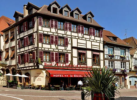 ホテル Logis De La Cloche 3*