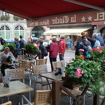 Отель Logis De La Cloche