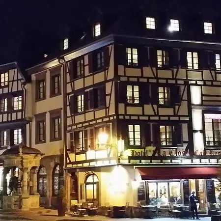 ホテル Logis De La Cloche