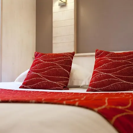 Otel Logis De La Cloche
