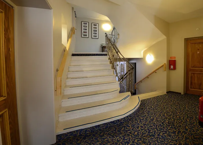 Hotel De La Cloche Obernai