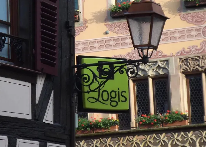 De La Cloche Hotel 3*