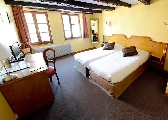 Logis De La Cloche 3* Ομπερναί